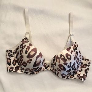 Leopard bra